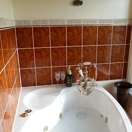 Mill Close 住宿加早餐酒店 贝德尔