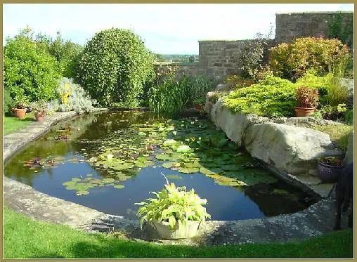 Mill Close Bed & Breakfast 5*